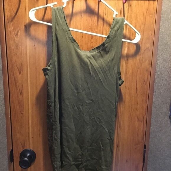 NWT. J. Crew Sequined Tank, Olive, Sz. XS - Picture 4 of 8